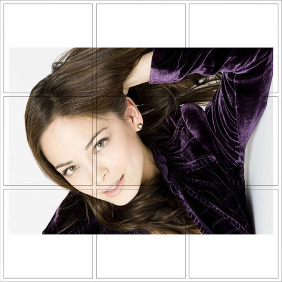 Kristin Kreuk - 030